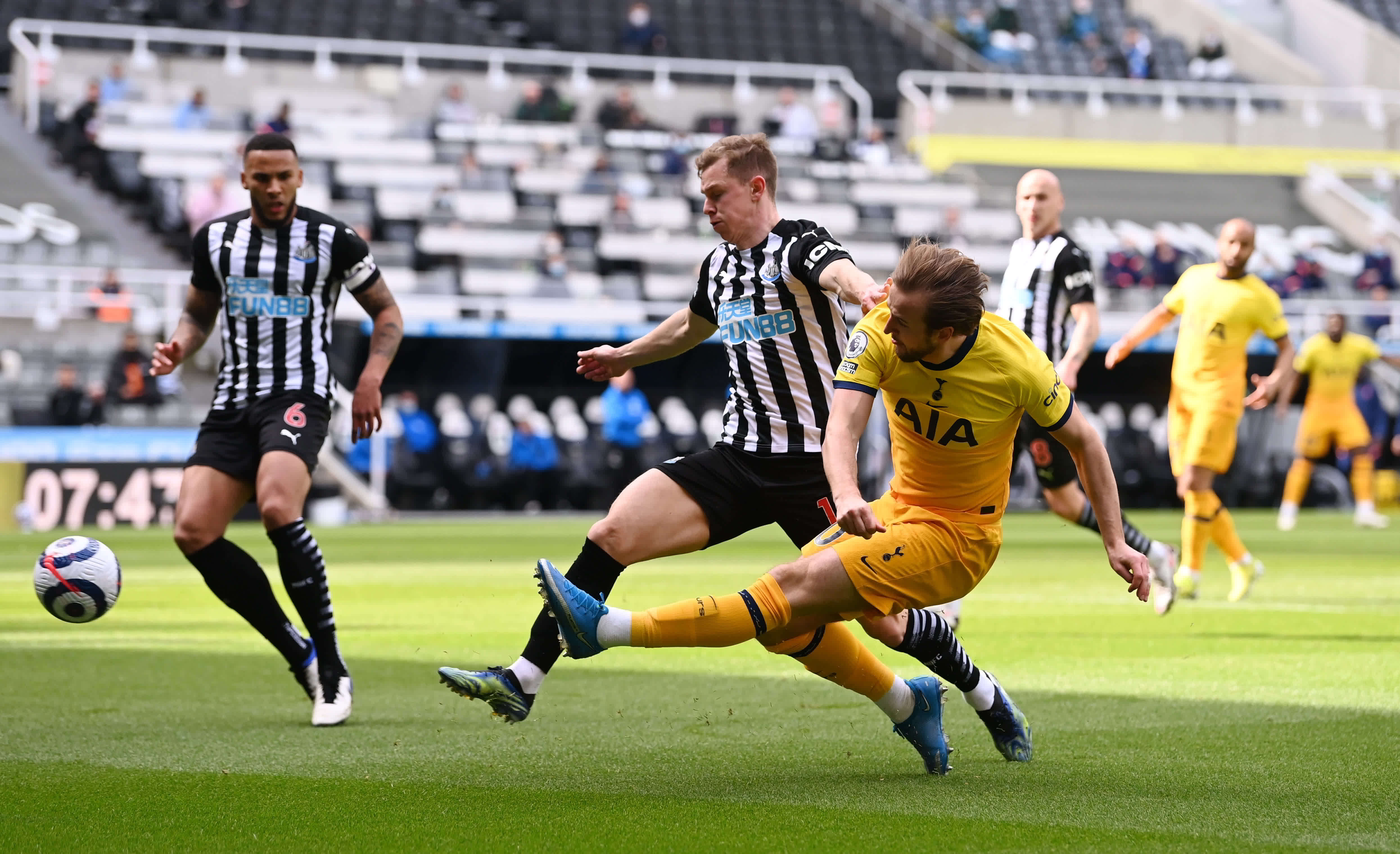 他一方面注 他一方面注